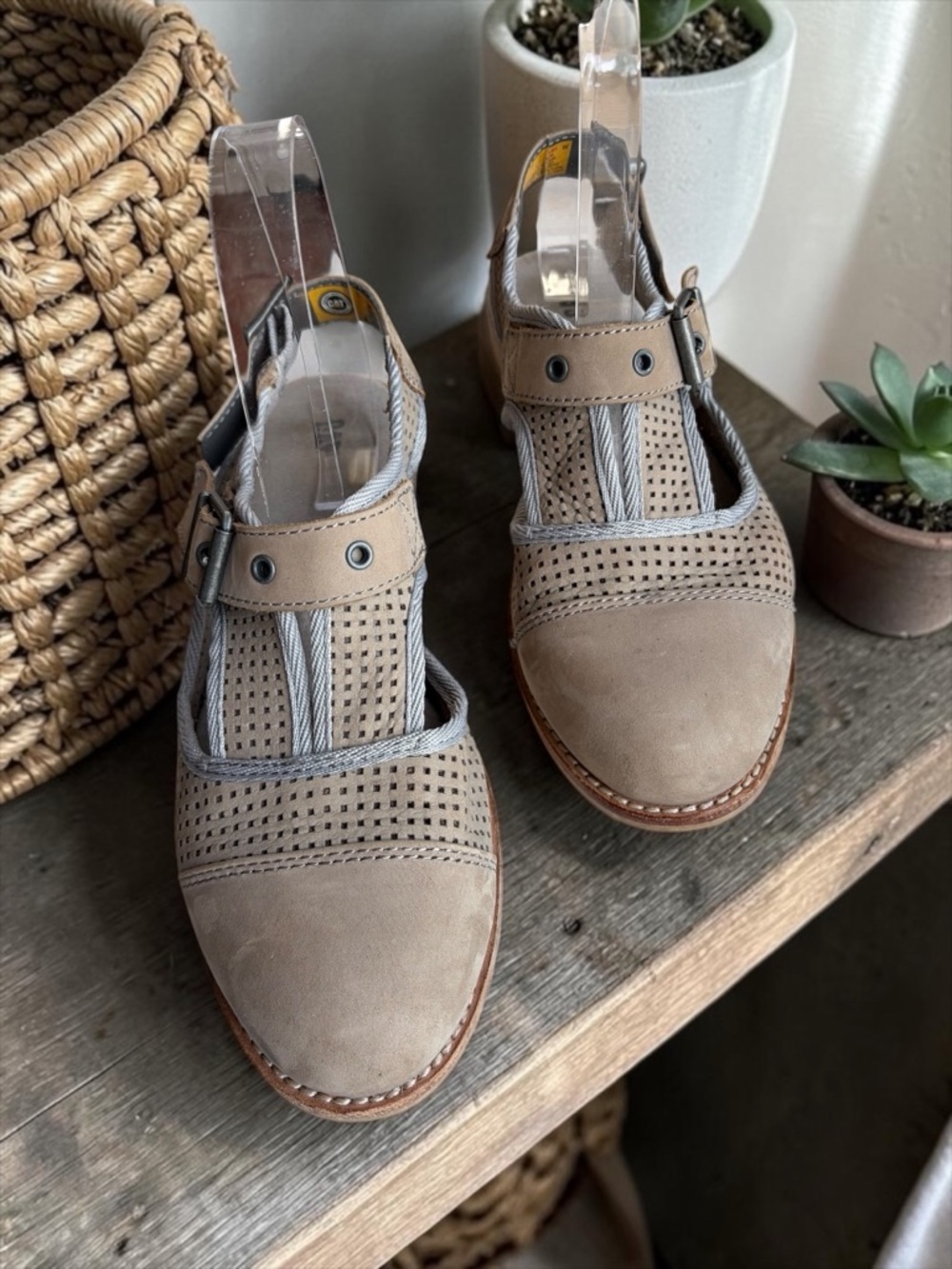 Cat Caterpillar Tan Perforated Leather Buckle Sandals